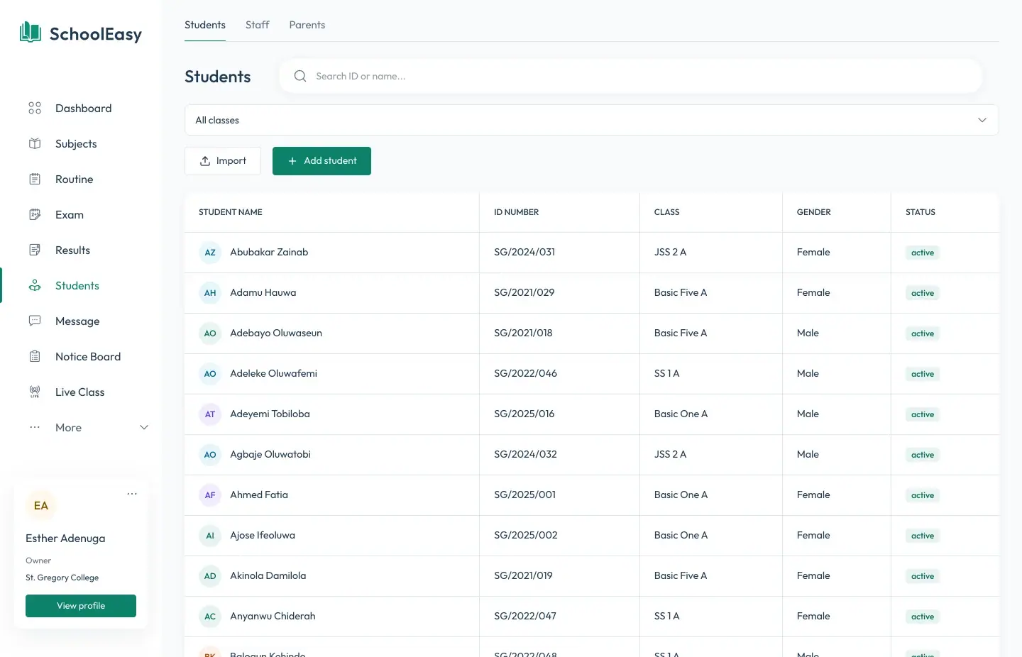 Students list in SchoolEasy with admission numbers, classes, and status
